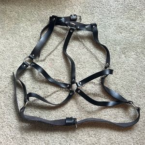 Rave top harness